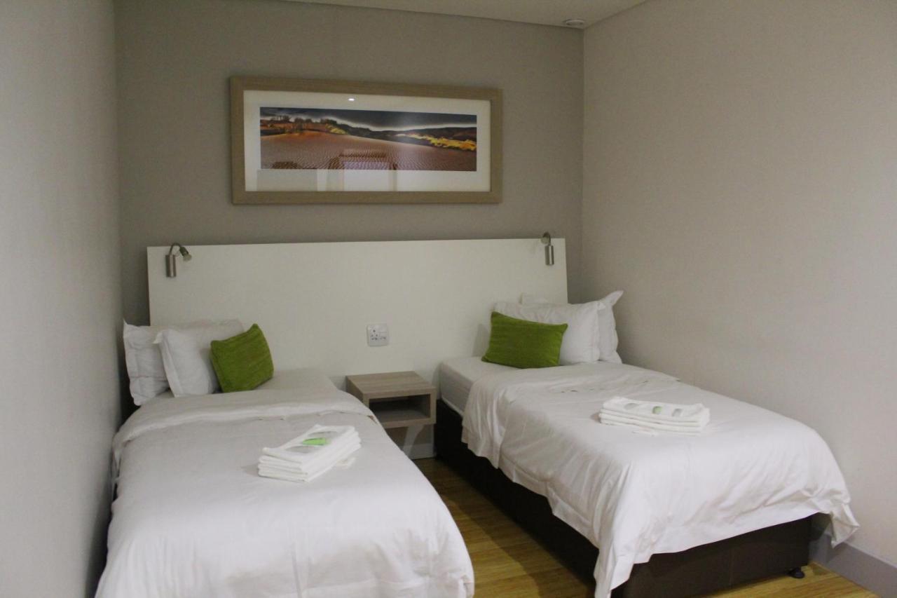 Inn Green At Lake Umuzi Secunda Exterior photo